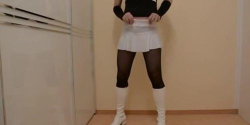 me crossdressing in pantyhose wanking my cock with cums